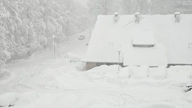 Napadlo najviac snehu za posledné roky. Šialené počasie pokračuje a sužuje takmer celé Chorvátsko