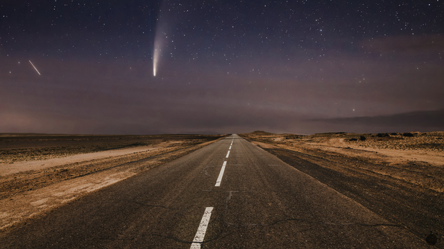 Svetelný úkaz na nebi. Oblohou preletela ohnivá guľa