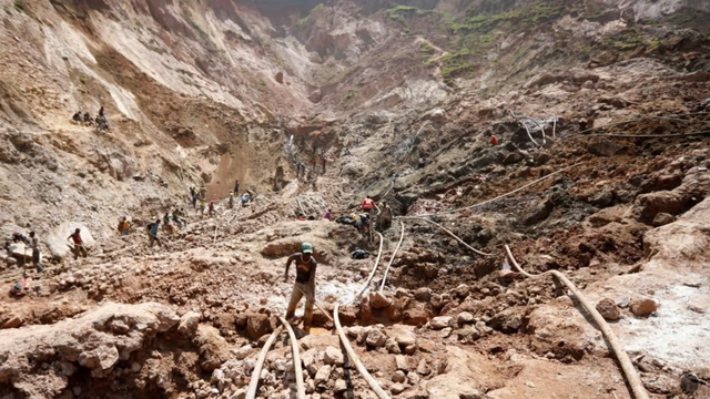 Obrovská tragédia: Zosuv pôdy mal zabiť viac ako 200 ľudí, medzi obeťami má byť aj 70 detí