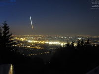 VIDEO: Kamery zachytili prelet jasného BOLIDU nad našou oblohu. Mohol dopadnúť v okolí Slovenska