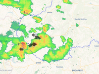 Búrky ešte neslabnú, teraz sa presúvajú cez Podunajskú nížinu. Udrelo už 700 bleskov