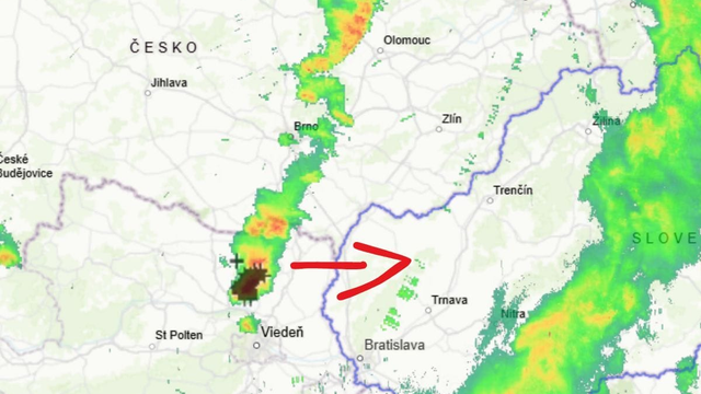 Pred bránami Slovenska sú búrky. Tvorí sa výrazná ucelená línia