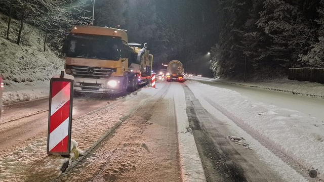 Výstraha pred snežením na Slovensku: Napadne až do 15 cm snehu?