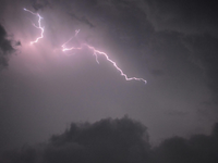 AKTUÁLNE: Pondelok prináša do našej oblasti búrky