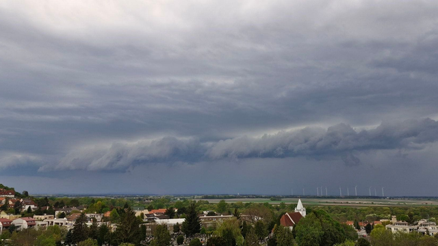 Zmena počasia na Slovensko prichádza, front je tu. Toto nás čaká teraz