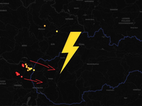 Od západu postupujú na Záhorie búrky. Nad Malými Karpatmi by mali slabnúť