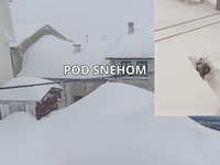 FOTO: Vyhlásili stav núdze, evakuujú ľudí a tisícky uviazli. Snehová kalamita sužuje Apeniny