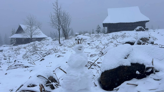 FOTO: Sneženie sa vrátilo a Slovensko je uprostred mája biele. Sneh v strede mája nie je bežný ani na horách