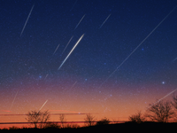 Zajtra vrcholí meteorický roj Eta Akvaridy: Prinesie 20 meteorov za hodinu