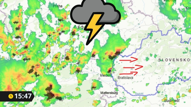 Teraz to už začína. Búrky postupujú cez hranice Slovenska