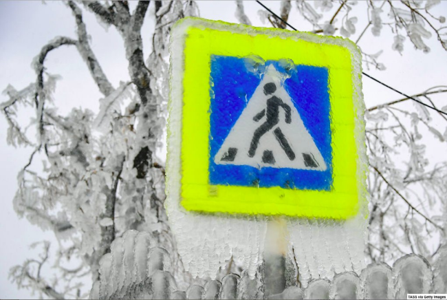 Ľad pokryl všetko, čo sa nachádzalo vonku, Foto: TASS