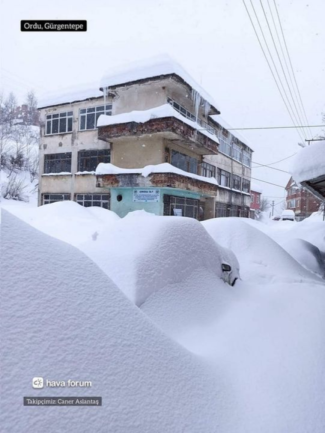 Turecké mesto Ordu sneh doslova zasypal, zdroj: Hava Forum