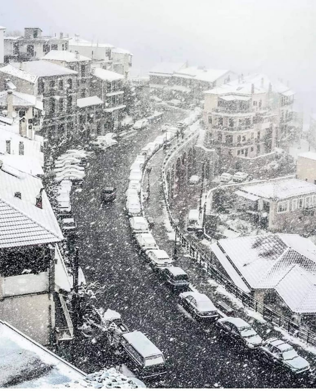 Takto to vyzeralo v pondelok v gréckom meste Arachova, zdroj: Forecast Weather Greece